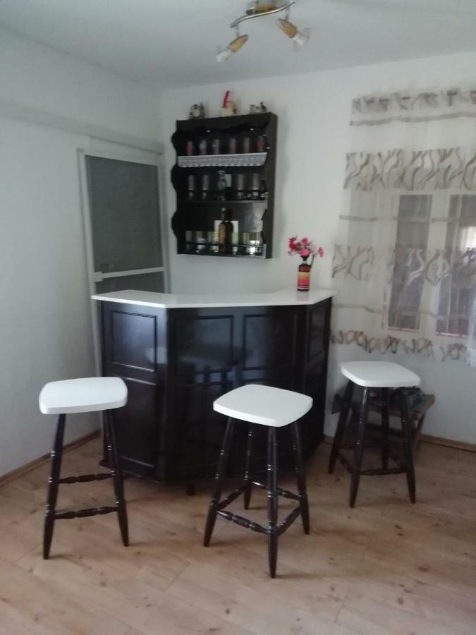 Holiday Homes Mirjana Мощеницька Драга Екстер'єр фото