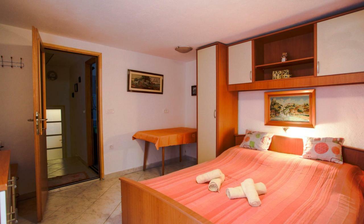Holiday Homes Mirjana Мощеницька Драга Екстер'єр фото