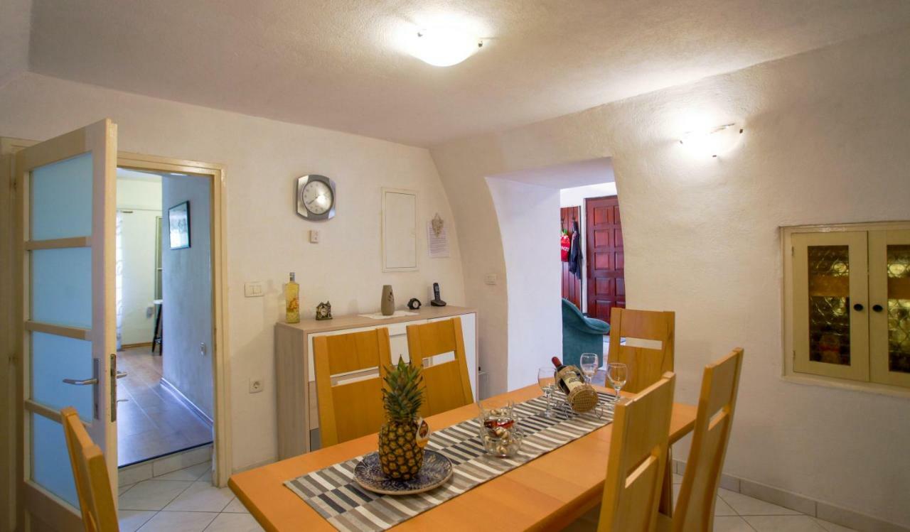 Holiday Homes Mirjana Мощеницька Драга Екстер'єр фото
