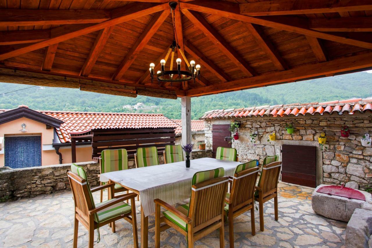 Holiday Homes Mirjana Мощеницька Драга Екстер'єр фото