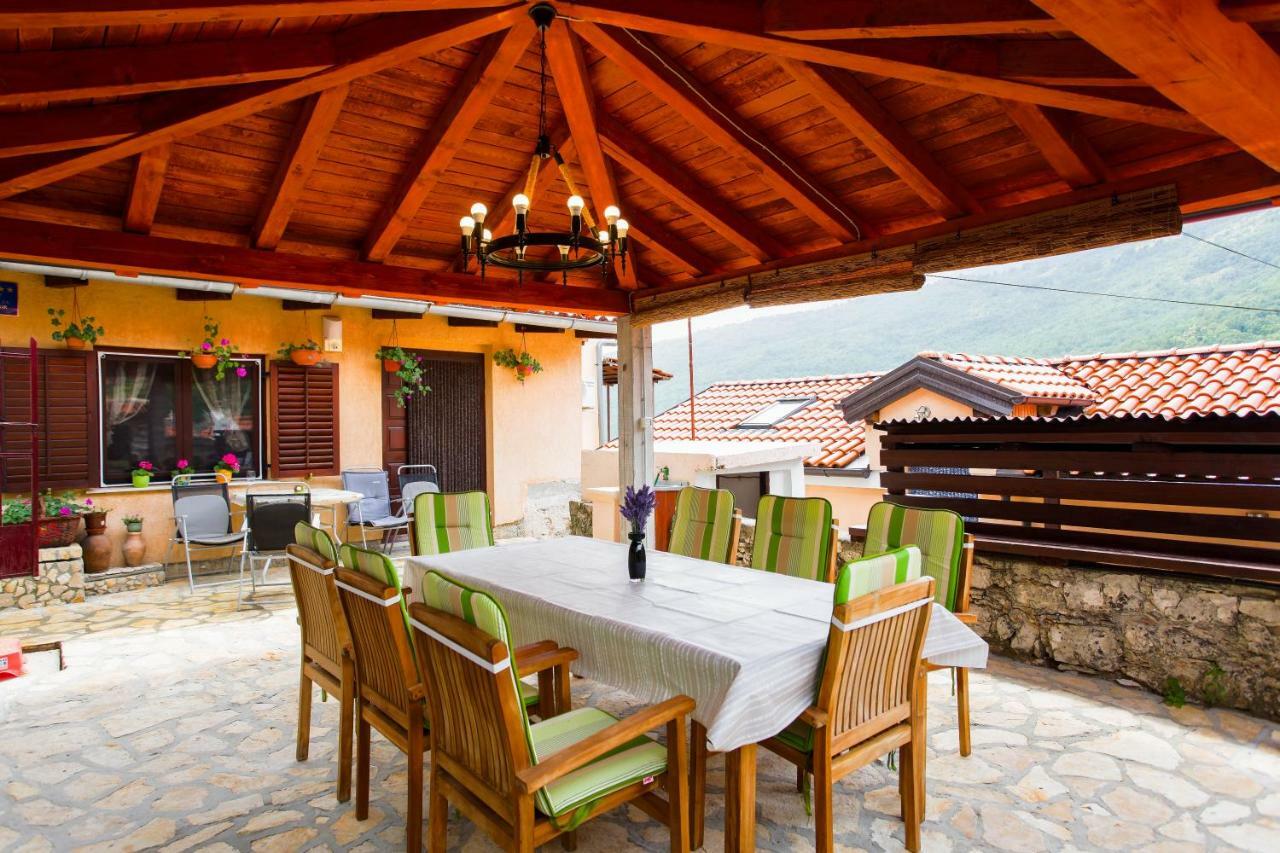 Holiday Homes Mirjana Мощеницька Драга Екстер'єр фото