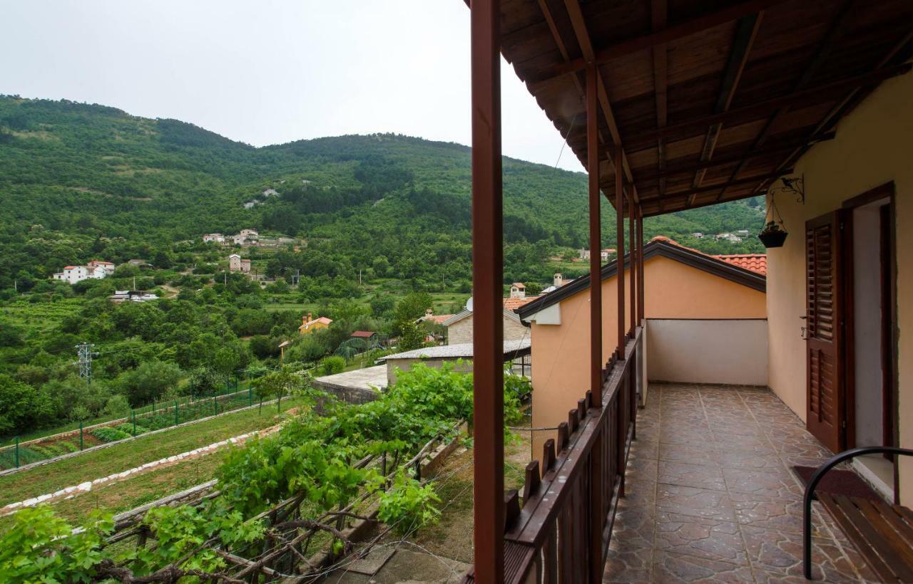 Holiday Homes Mirjana Мощеницька Драга Екстер'єр фото